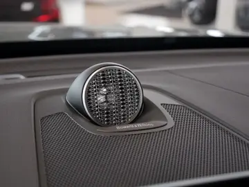 VOLVO XC60 Recharge T8 AWD Ultimate Dark AKTIVSITZE
