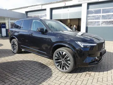 VOLVO XC90 Plus Dark T8 AWD FourC AHK B&W Pano 360