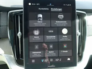 VOLVO XC90 Plus Dark T8 AWD FourC AHK B&W Pano 360
