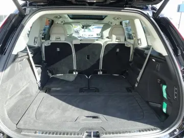 VOLVO XC90 Plus Dark T8 AWD FourC AHK B&W Pano 360