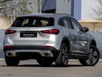 MERCEDES-BENZ GLA 250 e Progressive