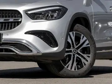 MERCEDES-BENZ GLA 250 e Progressive