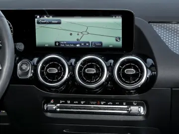 MERCEDES-BENZ GLA 250 e Progressive