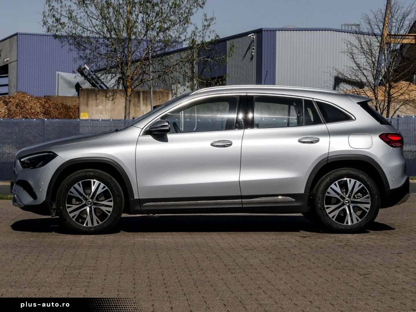 MERCEDES-BENZ GLA 250 e Progressive