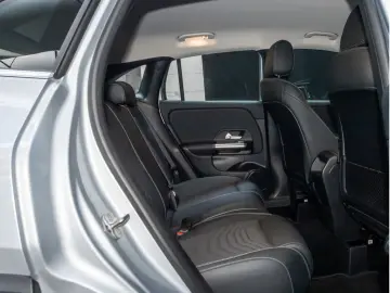 MERCEDES-BENZ GLA 250 e Progressive