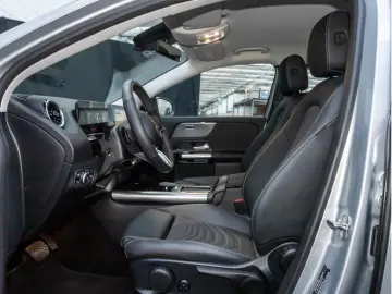 MERCEDES-BENZ GLA 250 e Progressive