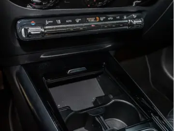 MERCEDES-BENZ GLA 250 e Progressive
