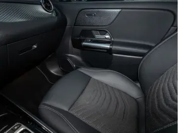 MERCEDES-BENZ GLA 250 e Progressive
