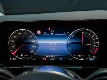 MERCEDES-BENZ GLA 250 e Progressive