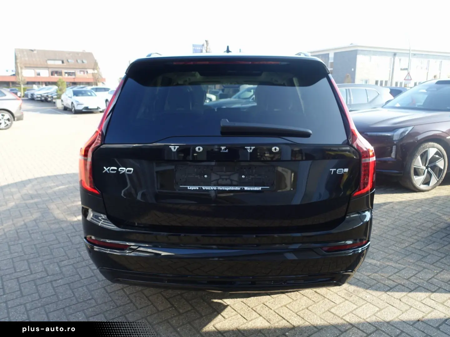VOLVO XC90 T8 AWD Plus Dark FourC AHK Pano 360  B&W