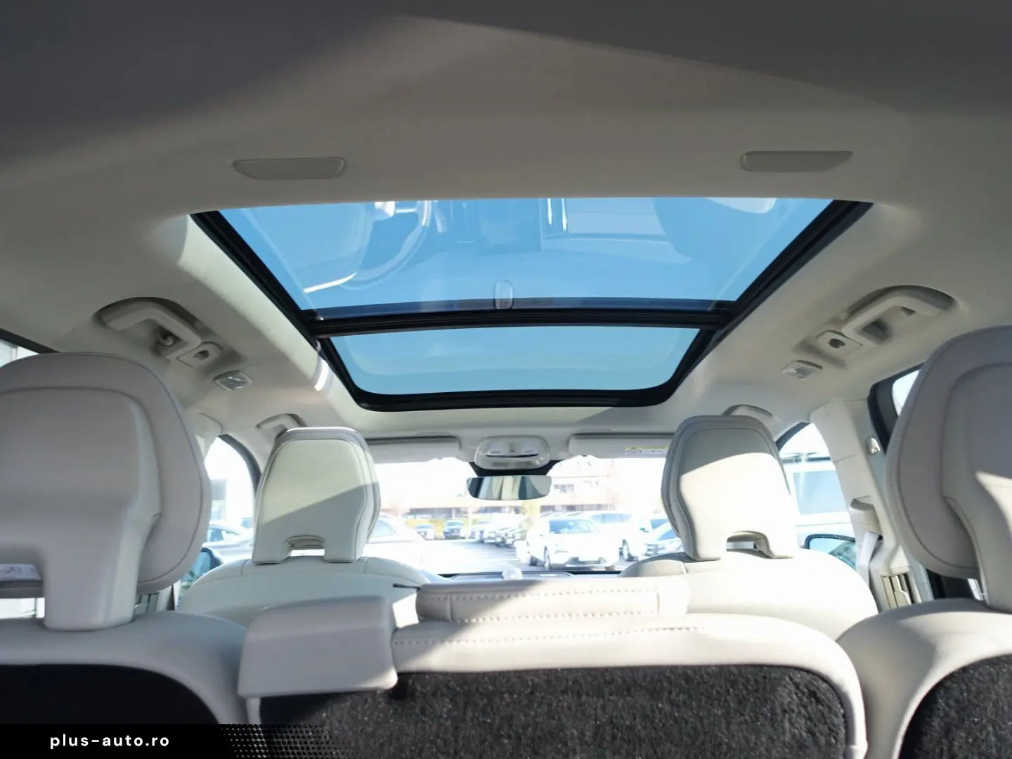 VOLVO XC90 T8 AWD Plus Dark FourC AHK Pano 360  B&W