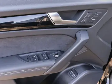AUDI Q5 S line quattro 50TFSI e NAVI MATRIX HUD 360