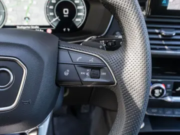 AUDI Q5 S line quattro 50TFSI e NAVI MATRIX HUD 360