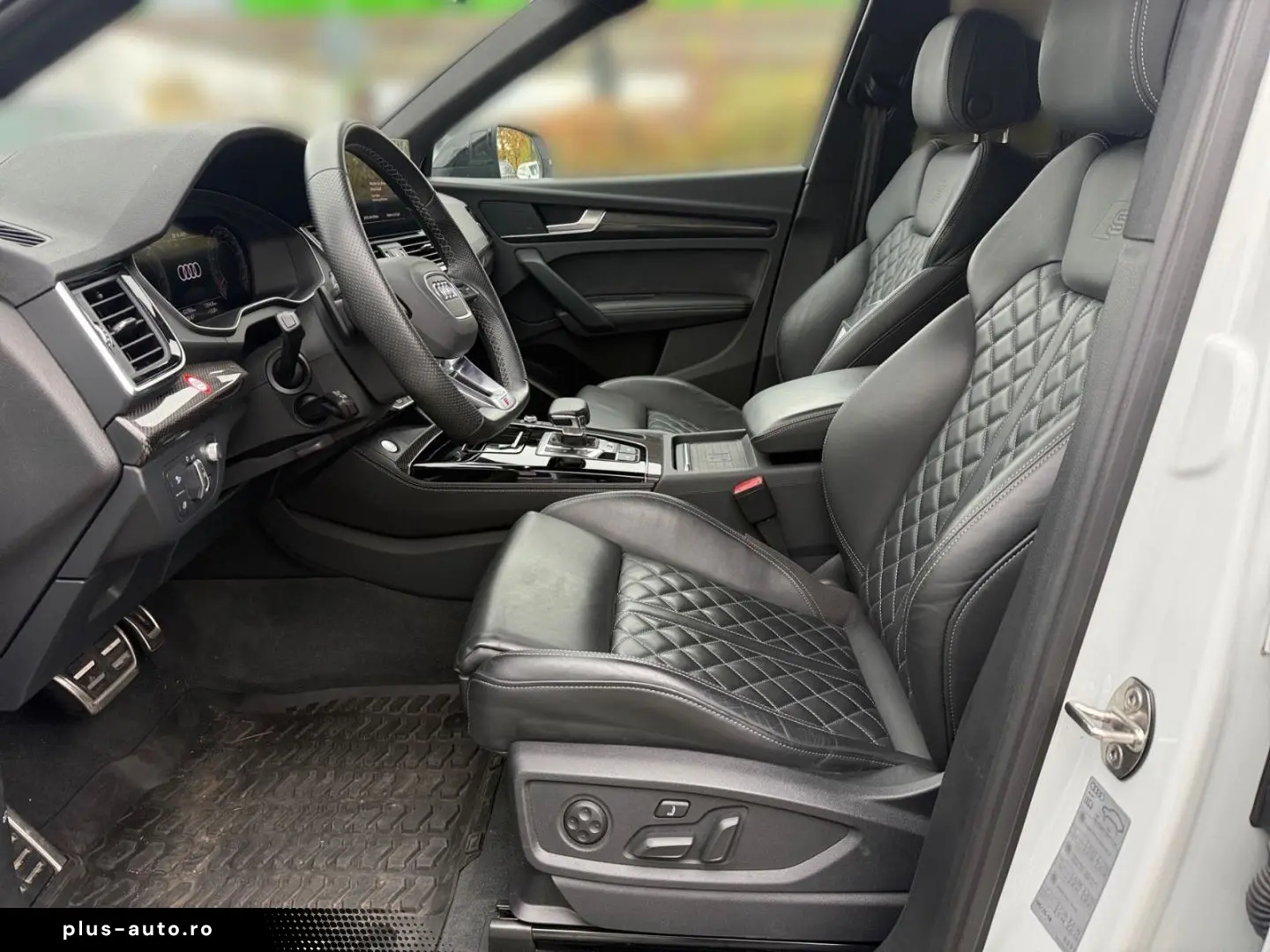 AUDI SQ5 Sportback MATRIX OLED HEAD STANDHEI CARBON