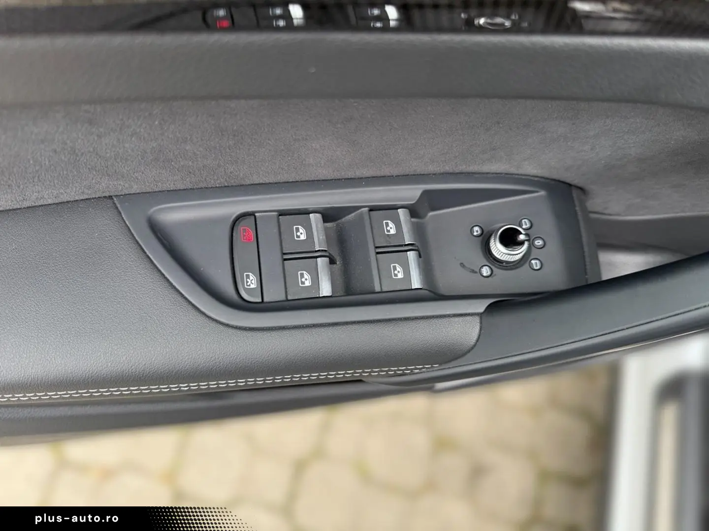 AUDI SQ5 Sportback MATRIX OLED HEAD STANDHEI CARBON