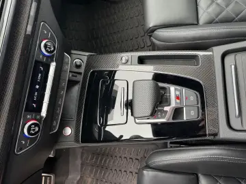 AUDI SQ5 Sportback MATRIX OLED HEAD STANDHEI CARBON