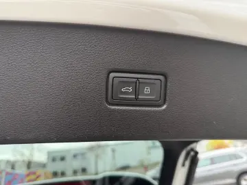 AUDI SQ5 Sportback MATRIX OLED HEAD STANDHEI CARBON