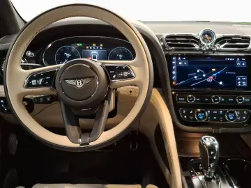BENTLEY Bentayga V8 Azure