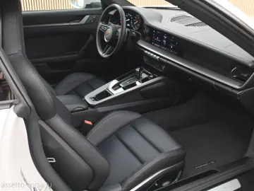 PORSCHE 992.1 Carrera 4S Mwst. SportAGA LED Mwst. Servo