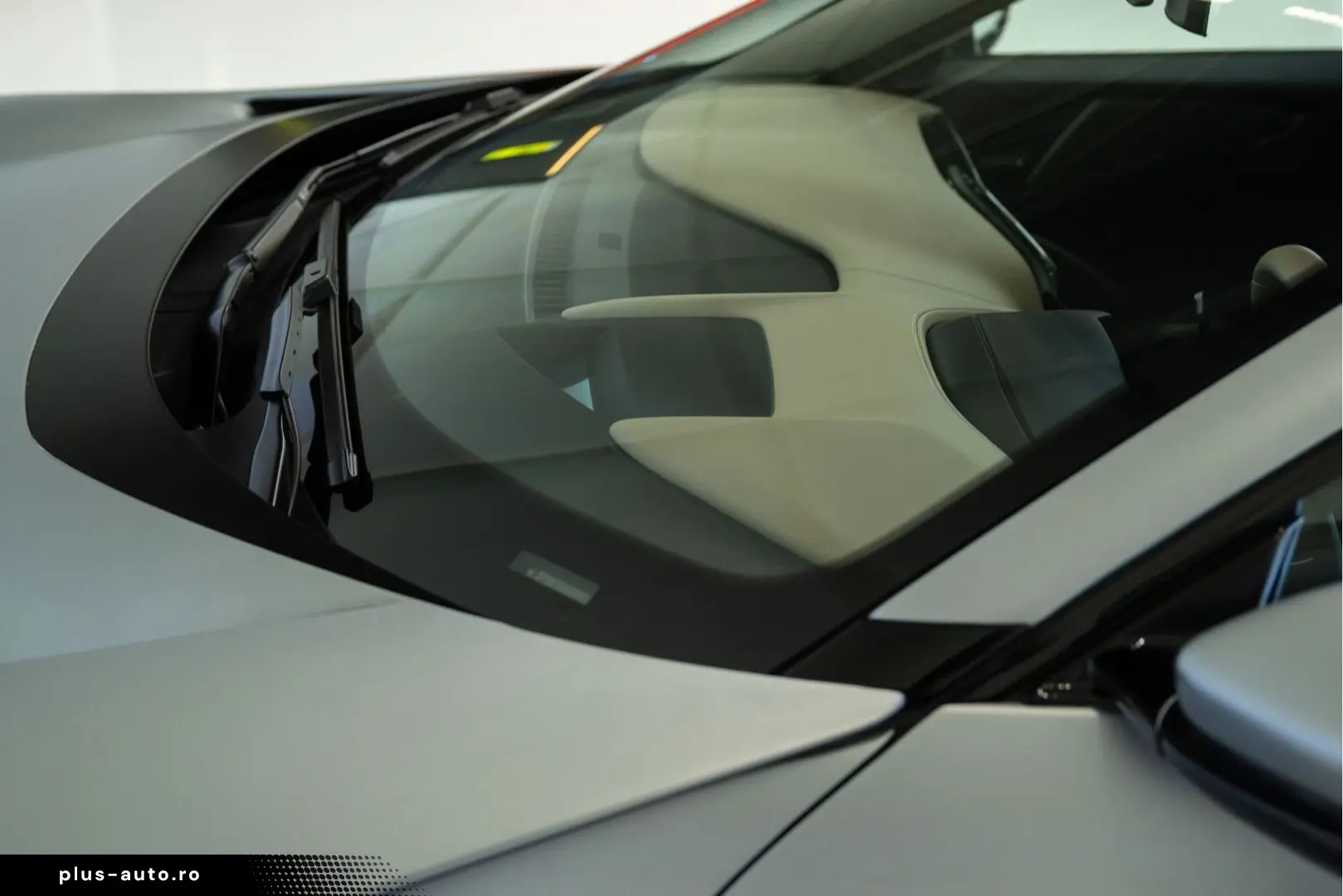 FERRARI Purosangue 6.5 V12 Pano  Lift  Burmester  Xpell