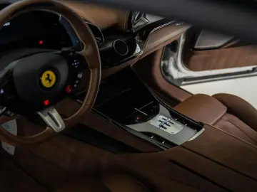 FERRARI Purosangue 6.5 V12  2-layer SanuSilver  Full Car