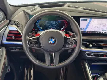 BMW XM Label M Drivers LiveCock.B&W.Gestik.ParkAss.