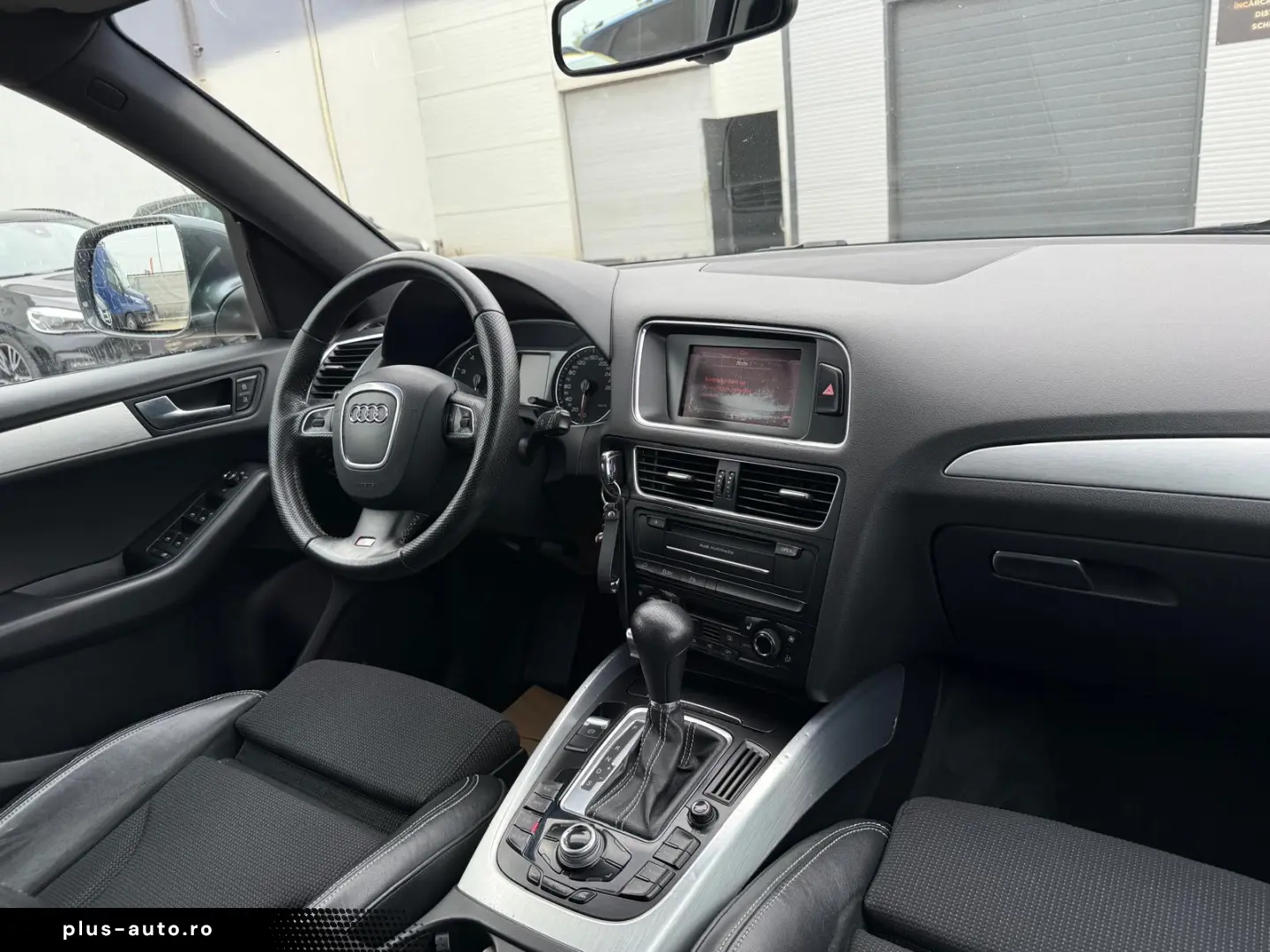 AUDI Q5 2.0i    S-LINE    4X4