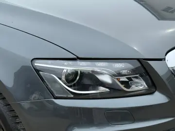 AUDI Q5 2.0i    S-LINE    4X4