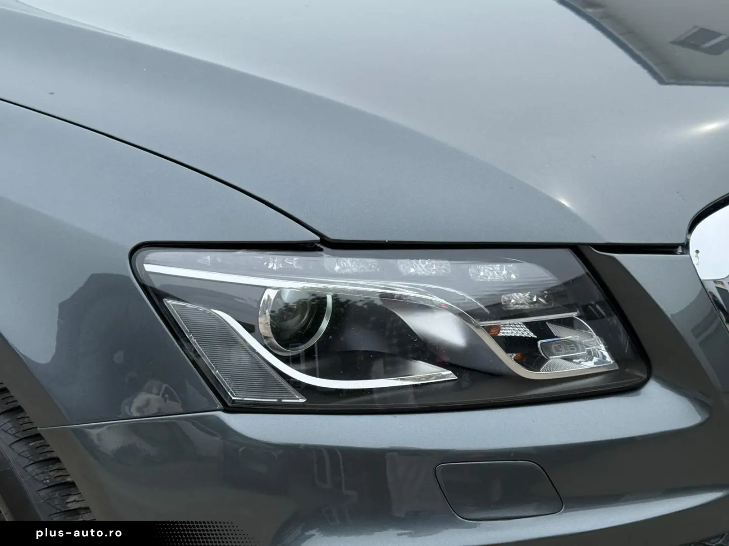 AUDI Q5 2.0i    S-LINE    4X4