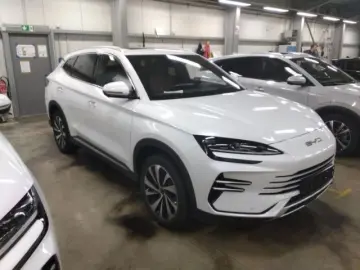 BYD Seal U DM-i 1.5 PHEV DESIGN AWD