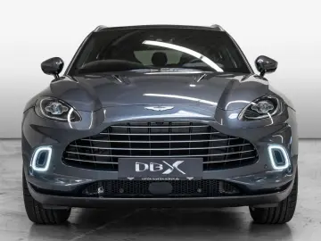 ASTON MARTIN DBX Magnetic Silver Onyx Black