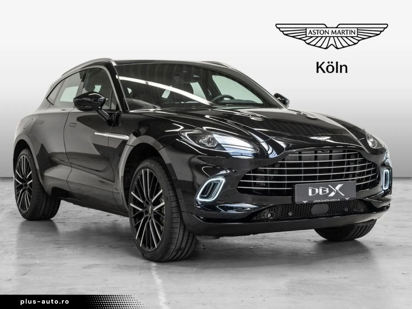 ASTON MARTIN DBX Jet Black Onyx Black