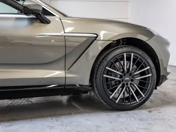 ASTON MARTIN DBX Titanium Grey Havana Tan