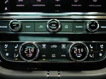 BENTLEY Bentayga S V8  MULLINER NAIM PANO TOURING NIGHT