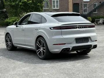 PORSCHE Cayenne E-Hybrid  Coupe KREIDE-BEIGE SPORTDESIGN