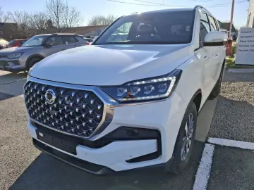 Kg-Mobility Rexton