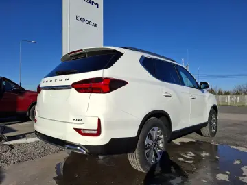 Kg-Mobility Rexton