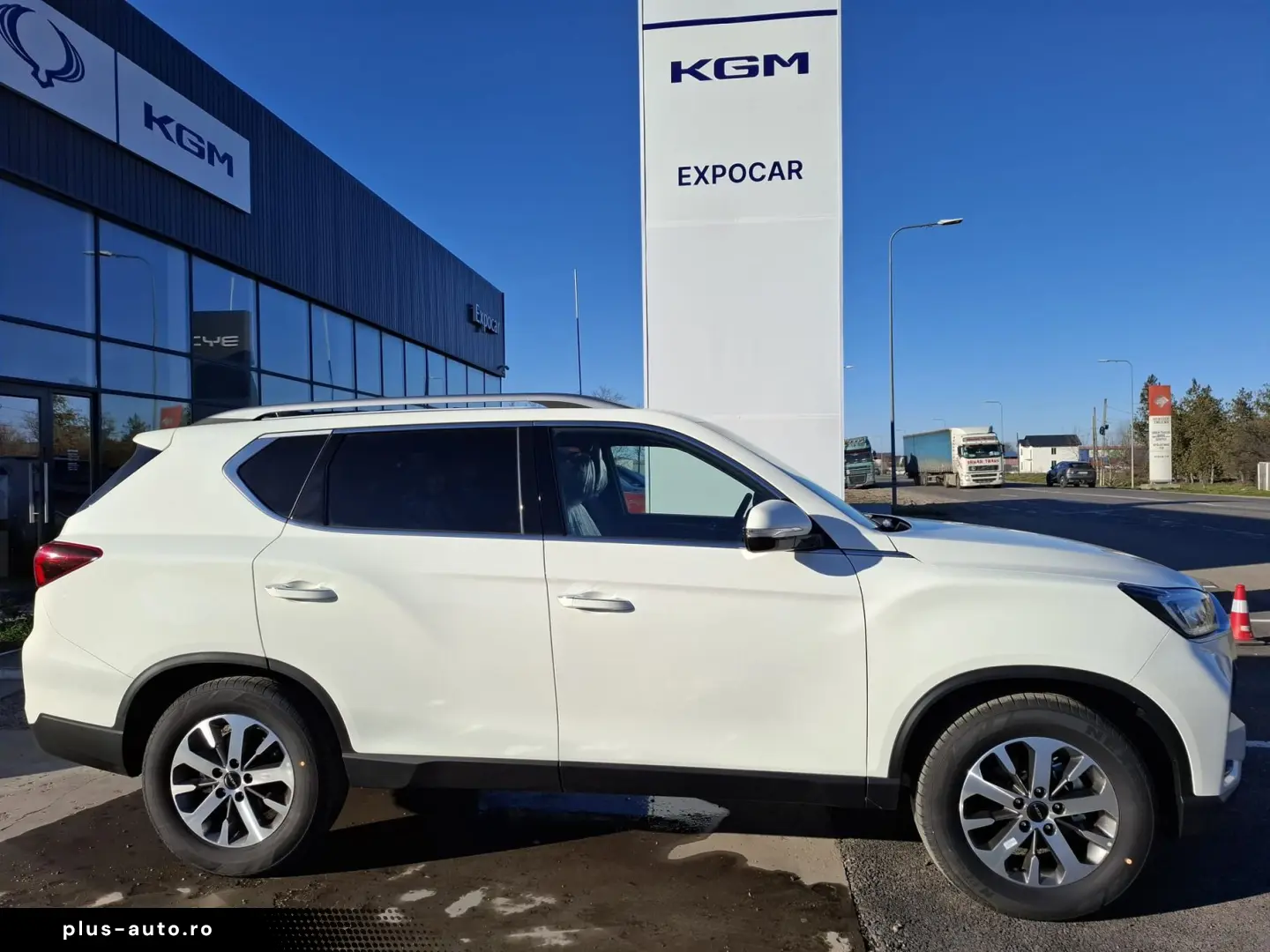 Kg-Mobility Rexton