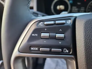 Kg-Mobility Rexton