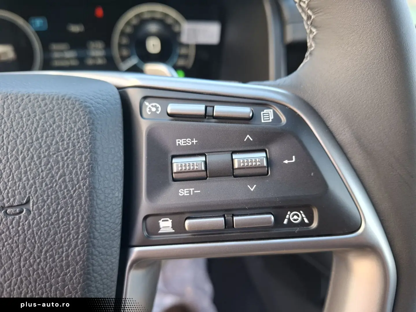 Kg-Mobility Rexton