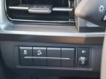 Kg-Mobility Rexton