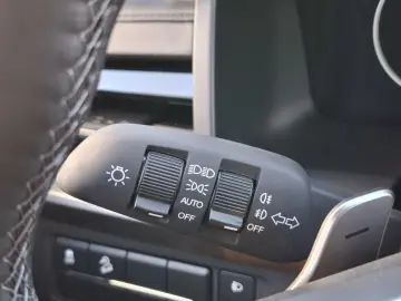 Kg-Mobility Rexton