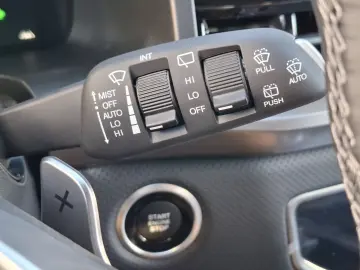 Kg-Mobility Rexton