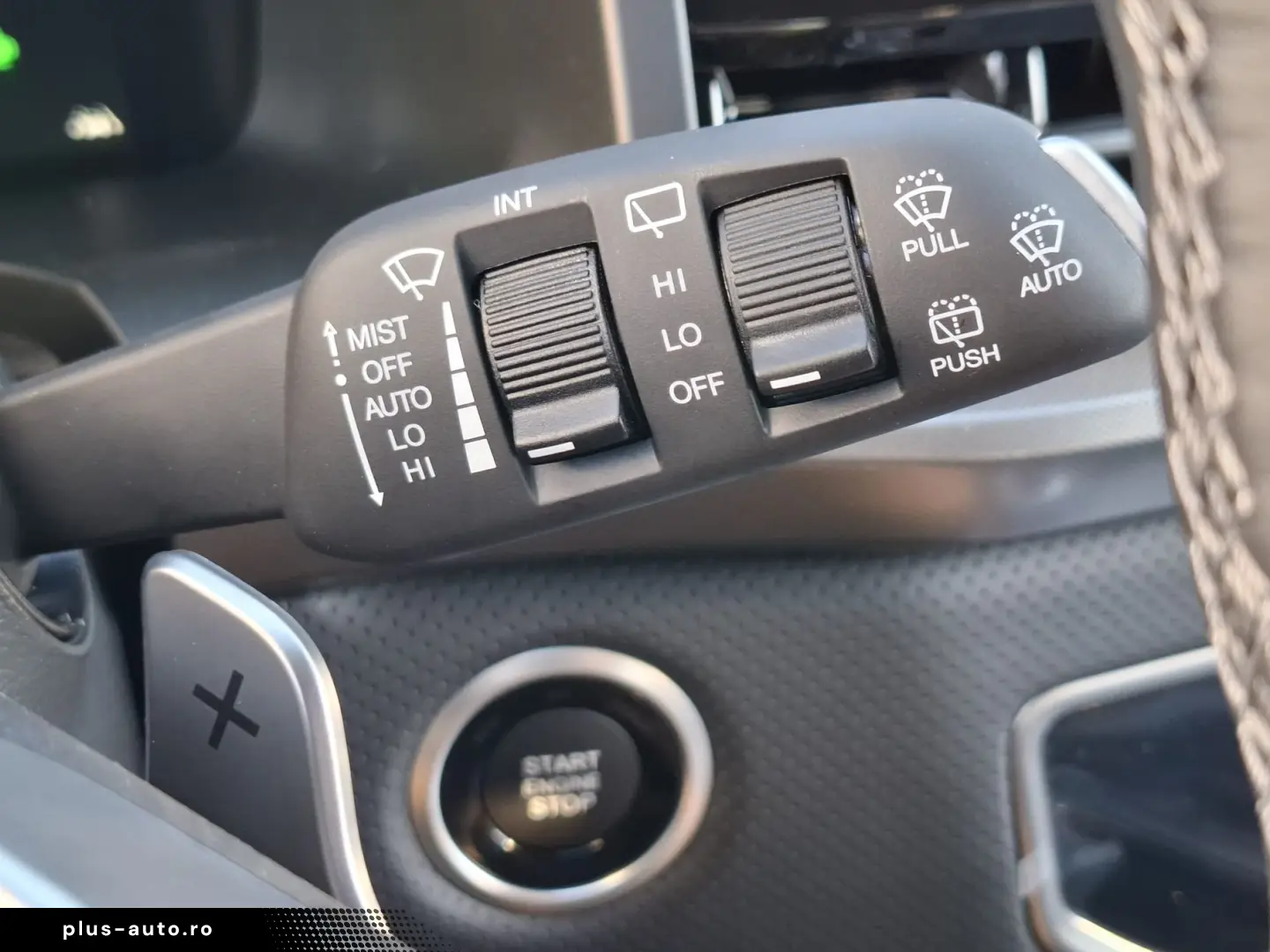 Kg-Mobility Rexton