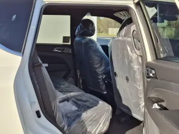 Kg-Mobility Rexton
