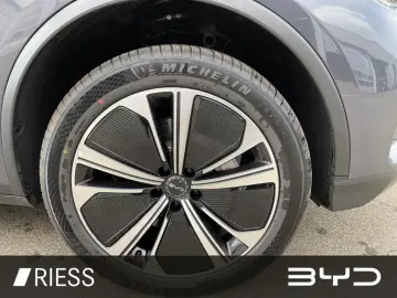 BYD TANG 2024