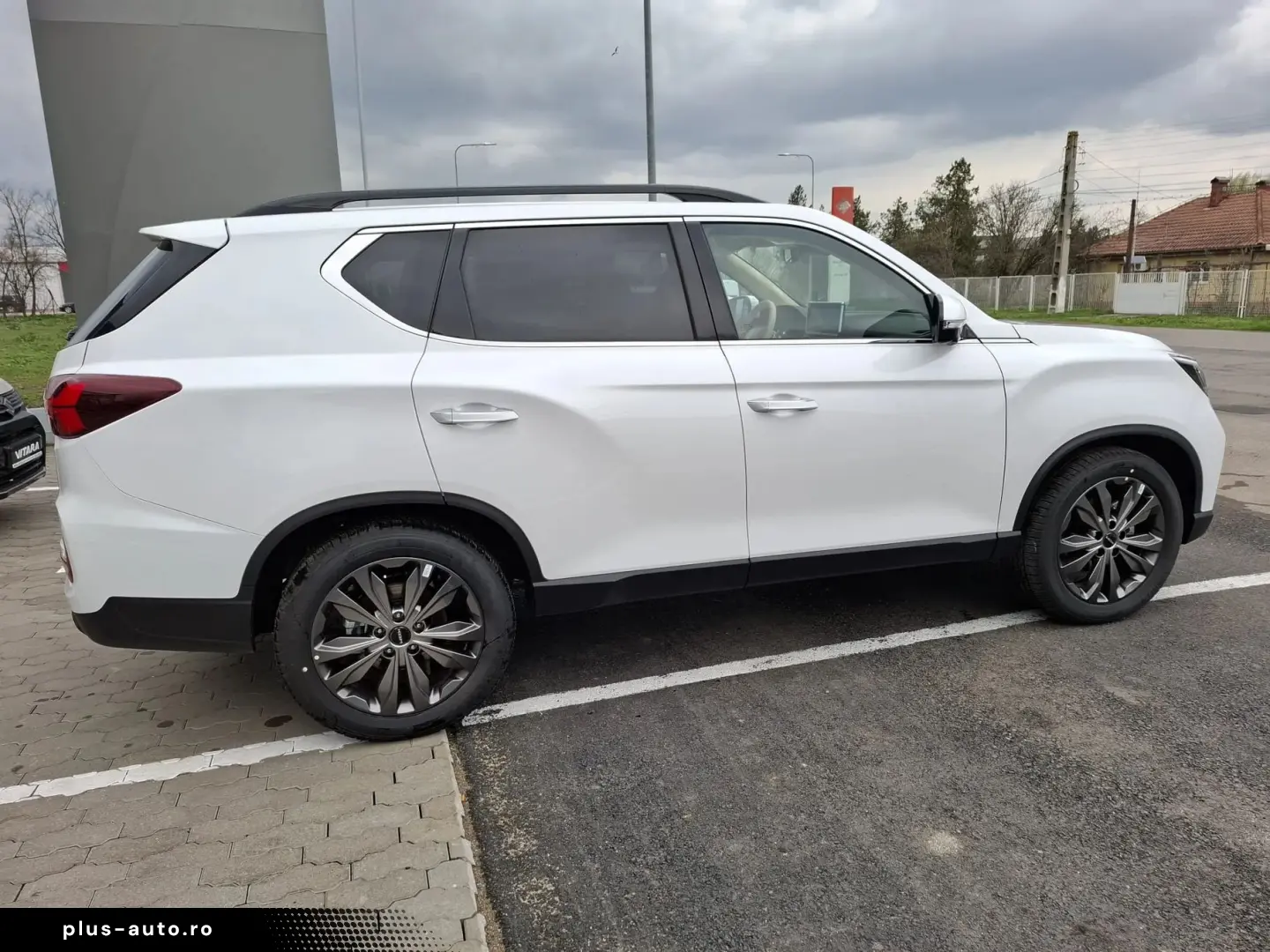 Kg-Mobility Rexton