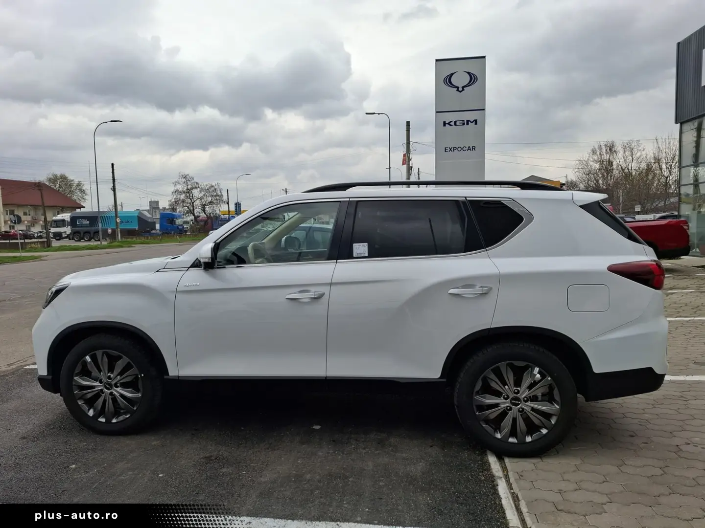 Kg-Mobility Rexton