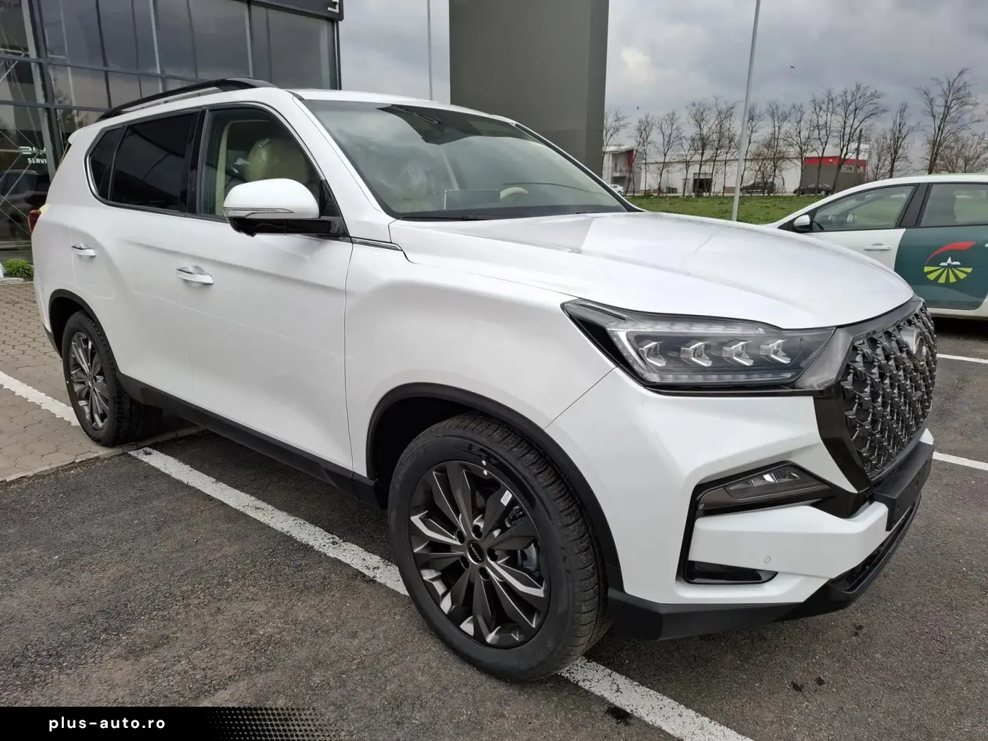 Kg-Mobility Rexton