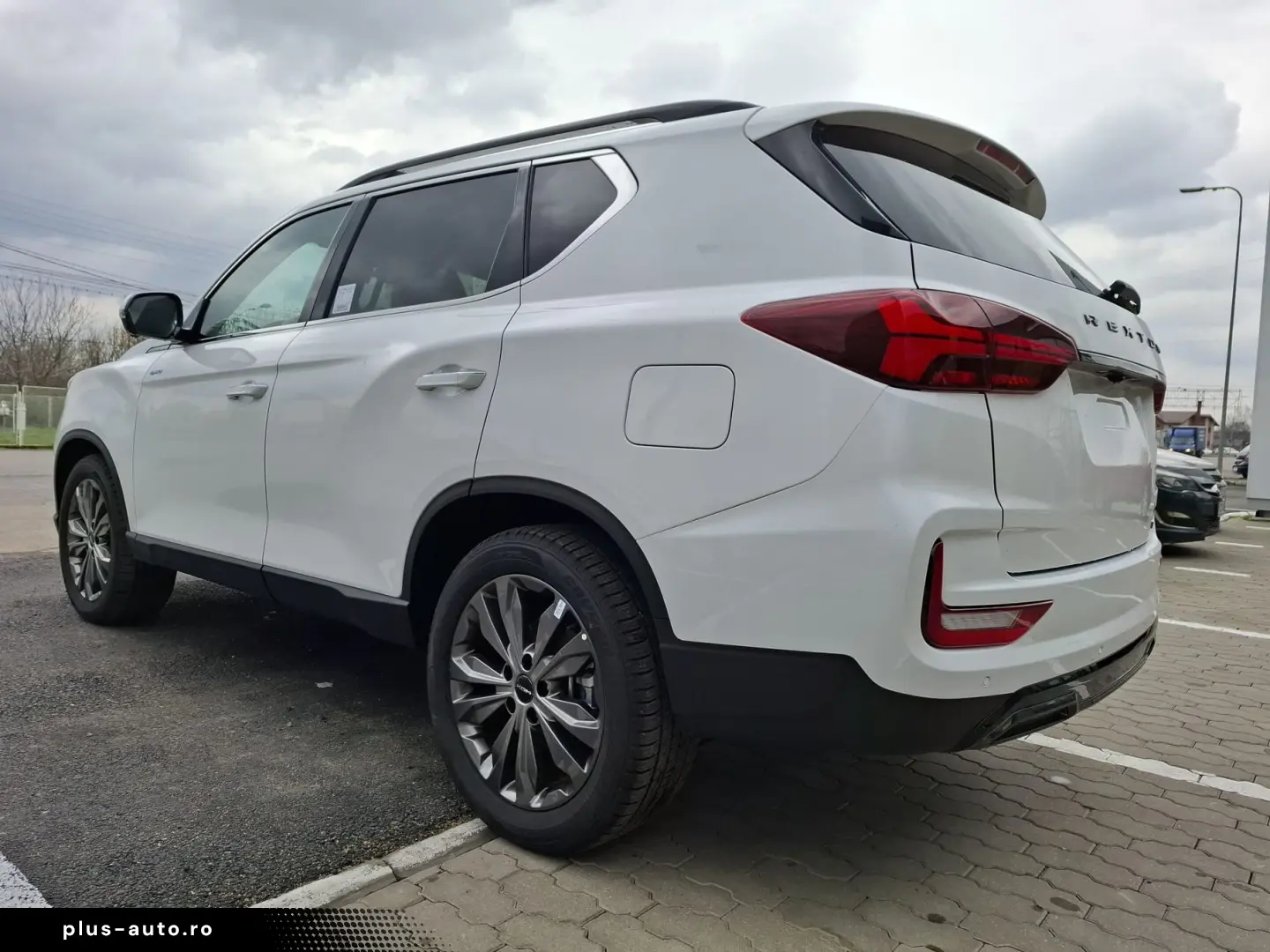Kg-Mobility Rexton